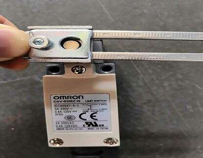   D4V-8108Z-N (21625968)