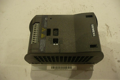  Siemens 6SL3211-OAB12-5UA 0,25 , 200-240V