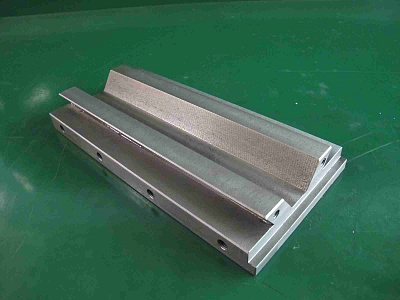   MJK1333-0809  NP-330B