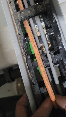    U NCB5012D-4X1mm2-8M (21921321) , 