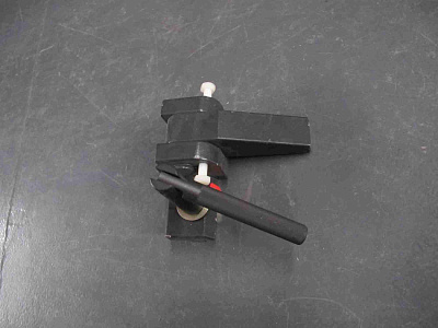   .4 (    ) (70329050) FL-1330B